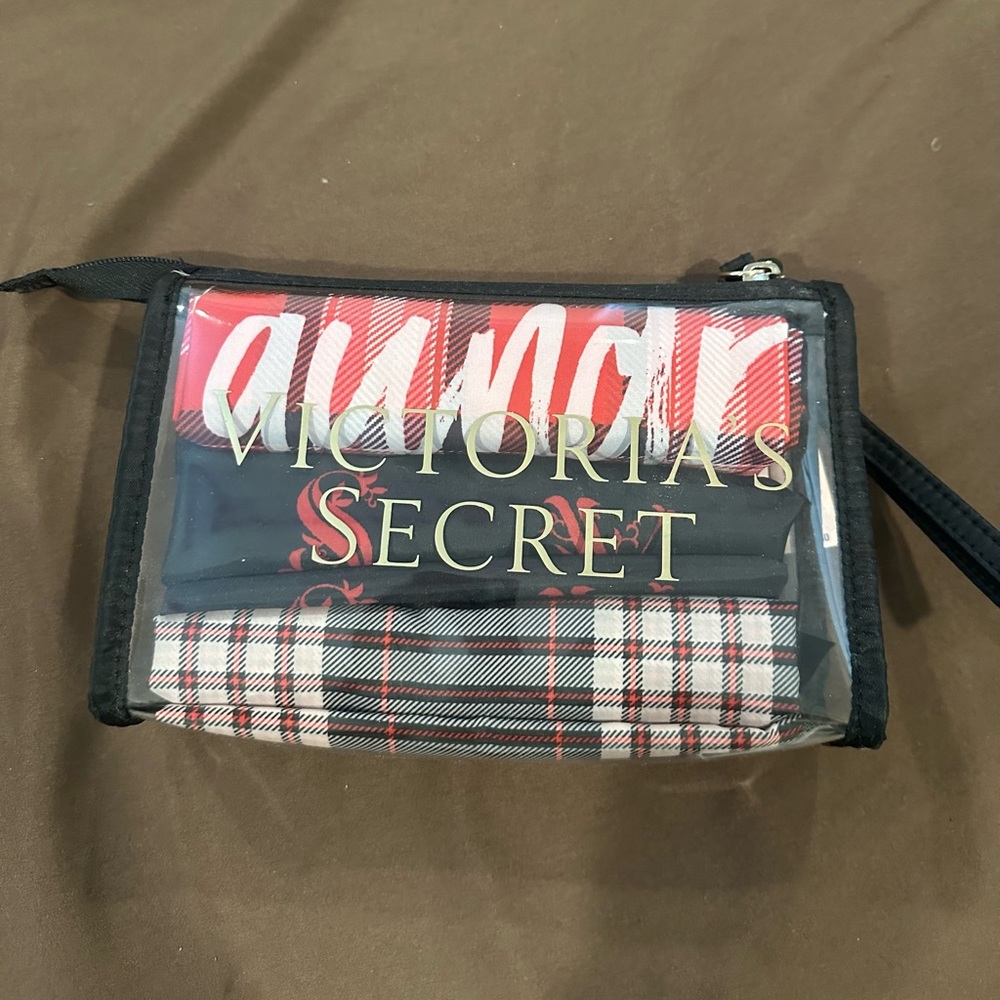 Victoria’s Secret travel bag